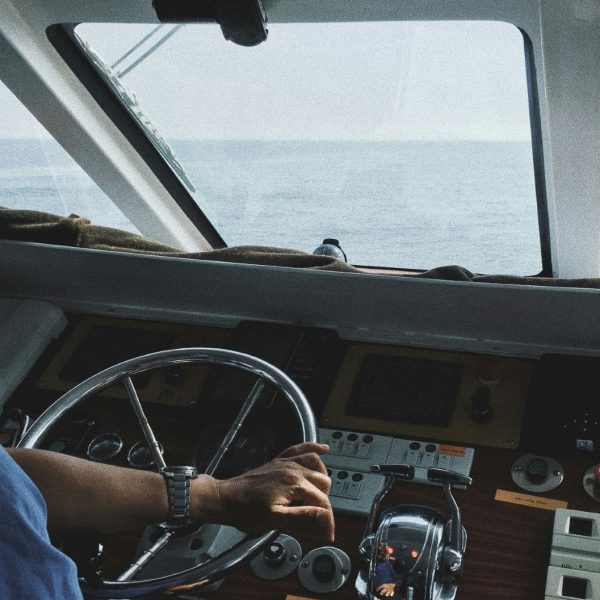 BOAT_COMMANDER